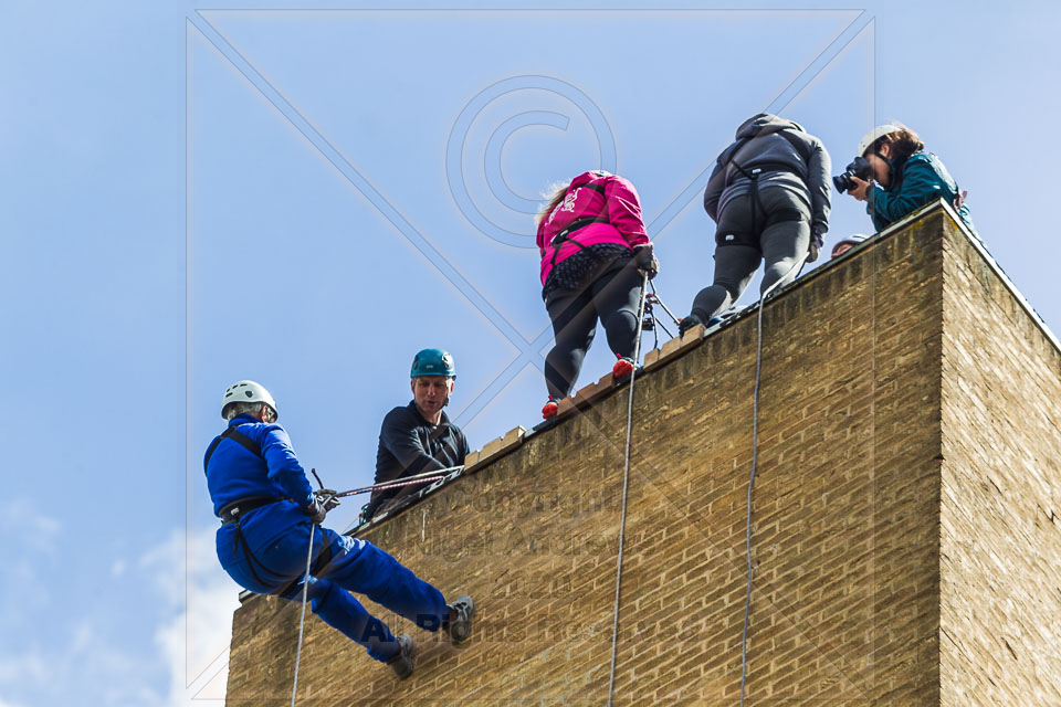 YDH_CHARITY_ABSEIL-15.jpg